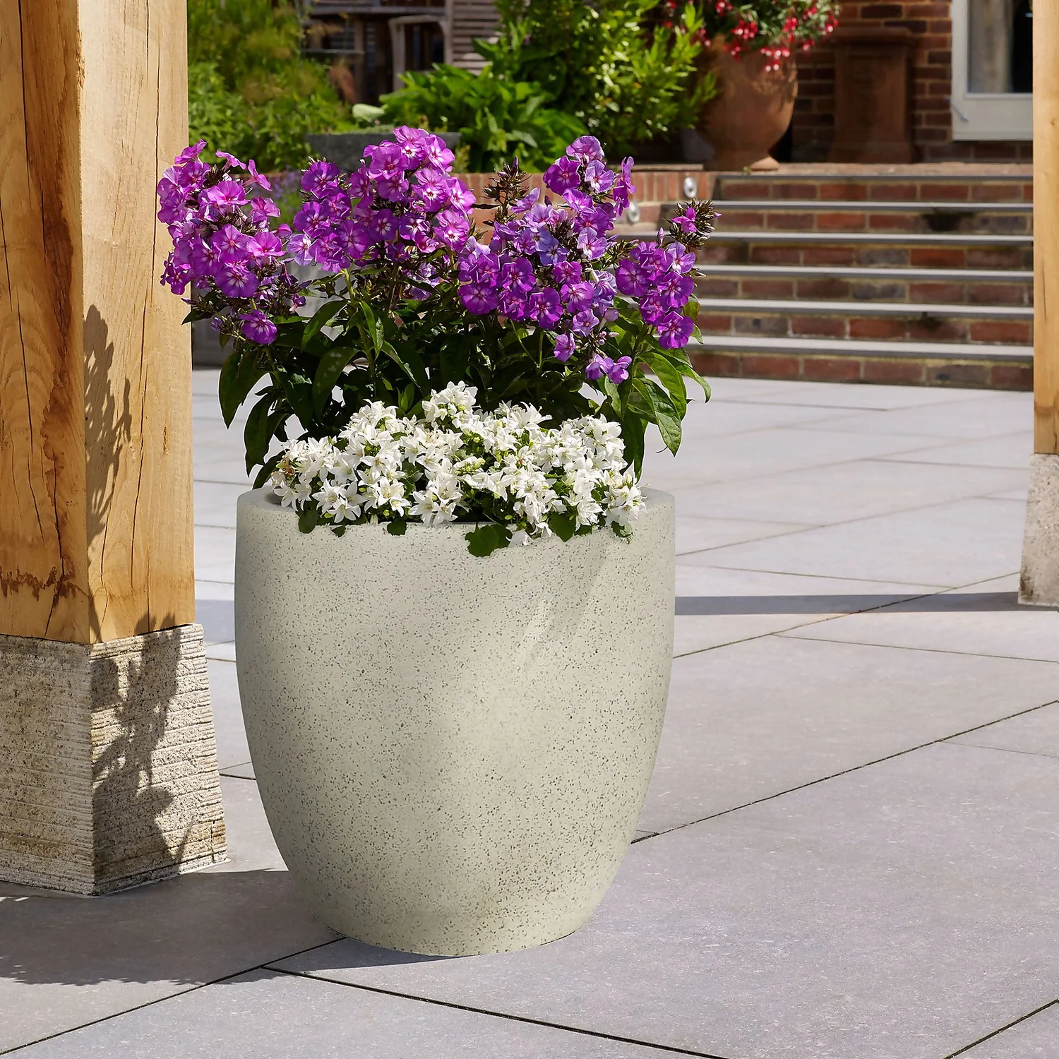 Sierra Cream Egg Garden Pot - 32cm 2 Sierra Cream Egg Garden Pot - 32cm - Image 2