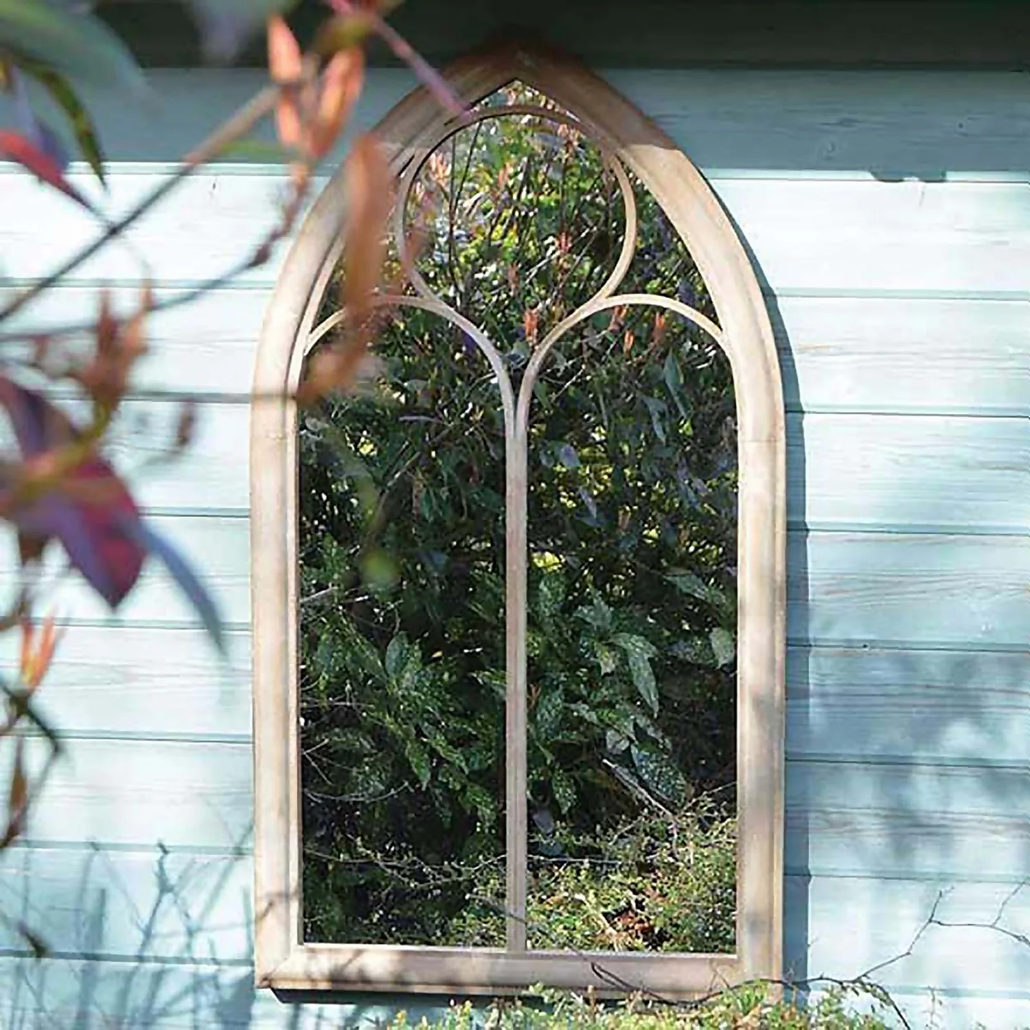 MirrorOutlet Somerley Chapel Arch Metal Garden Mirror - 112x61cm 3 MirrorOutlet Somerley Chapel Arch Metal Garden Mirror - 112x61cm - Image 3