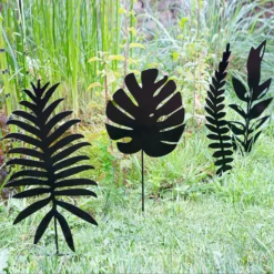 Jungle Black Ground Stakes - 45cm (Assorted Designs) 13 Jungle Black Ground Stakes - 45cm (Assorted Designs) -Garden Decoration 13981010 2095005324325265